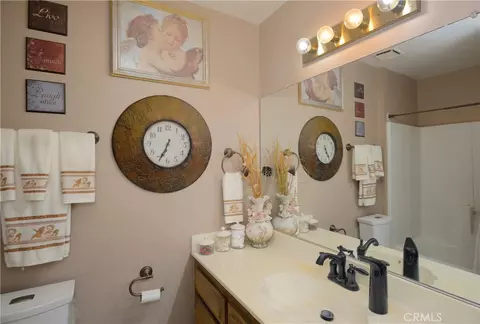 Bath - 20852 Del Oro Rd, Apple Valley, CA 92308 photo 2 of 2