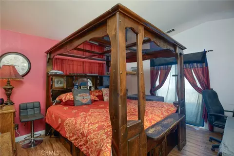 Bedroom - 20852 Del Oro Rd, Apple Valley, CA 92308 photo 1 of 3