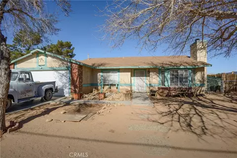 Exterior - 20852 Del Oro Rd, Apple Valley, CA 92308 photo 2 of 5