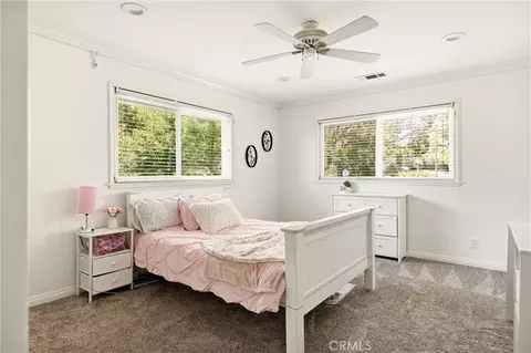 Bedroom - 1201 Voltaire, Lake Arrowhead, CA 92352 photo 5 of 6