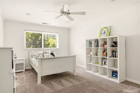 Bedroom - 1201 Voltaire, Lake Arrowhead, CA 92352 photo 3 of 6
