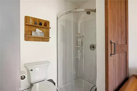 Bath - 1201 Voltaire, Lake Arrowhead, CA 92352 photo 4 of 4