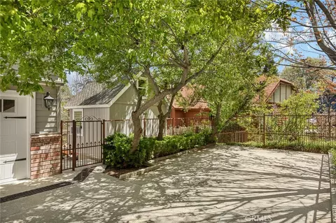 Exterior - 1201 Voltaire, Lake Arrowhead, CA 92352 photo 8 of 9