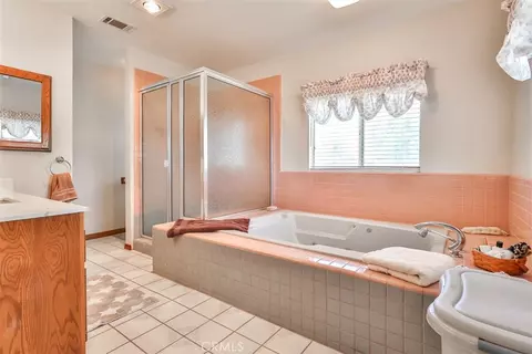 Bath - 18266 Roberts, Riverside, CA 92508 photo 3 of 4