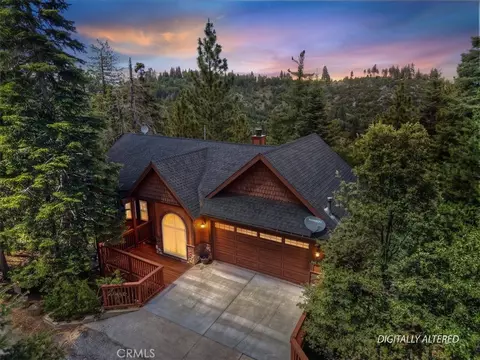 26285 Spyglass Dr, Lake Arrowhead, CA 92352