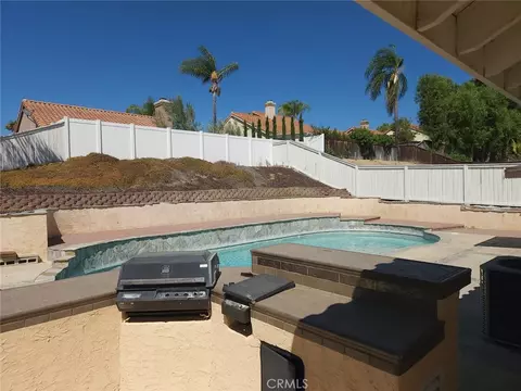 Exterior - 27546 Senna Ct, Temecula, CA 92591 photo 3 of 5