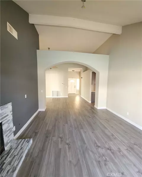 Living - 27546 Senna Ct, Temecula, CA 92591 photo 4 of 6