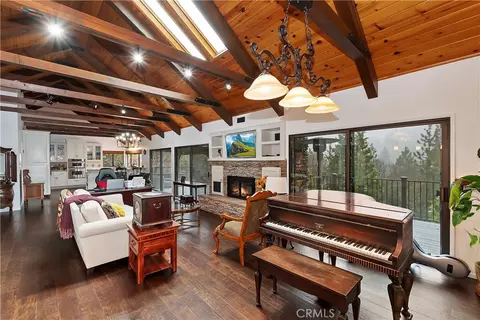 Other - 26603 Hillcrest Ln, Lake Arrowhead, CA 92352 photo 5 of 11