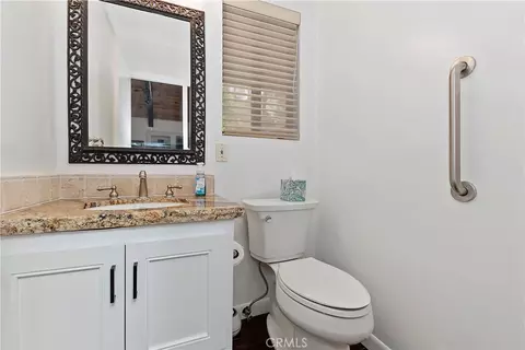 Bath - 26603 Hillcrest Ln, Lake Arrowhead, CA 92352 photo 1 of 5