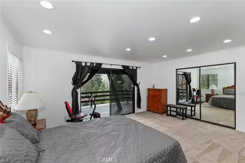 Bedroom - 26603 Hillcrest Ln, Lake Arrowhead, CA 92352 photo 3 of 5