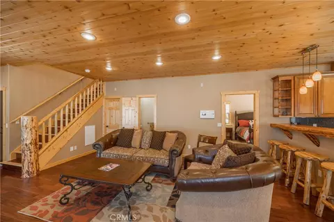 Living - 529 Bernhardt, Big Bear City, CA 92314 photo 5 of 6