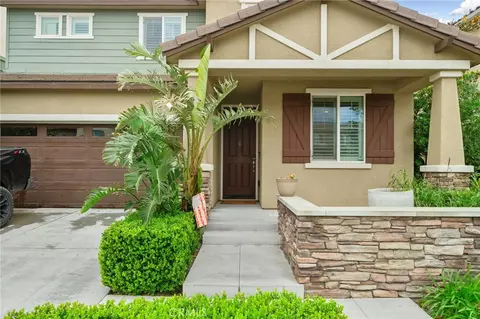 16969 Red Tail Ln, Fontana, CA 92336