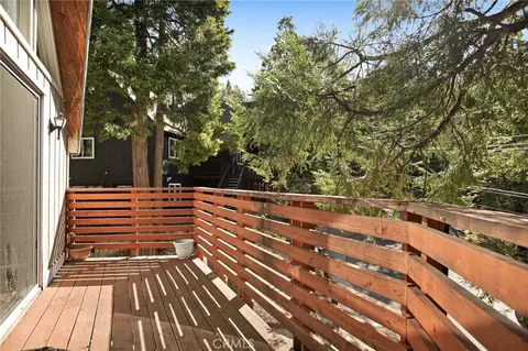 Exterior - 316 Pioneer Rd, Lake Arrowhead, CA 92352 photo 2 of 7