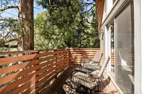 Exterior - 316 Pioneer Rd, Lake Arrowhead, CA 92352 photo 1 of 7