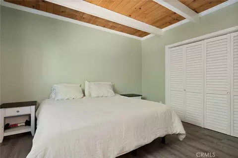 Bedroom - 316 Pioneer Rd, Lake Arrowhead, CA 92352 photo 2 of 7