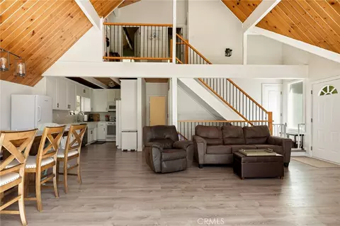 Other - 316 Pioneer Rd, Lake Arrowhead, CA 92352 photo 4 of 9
