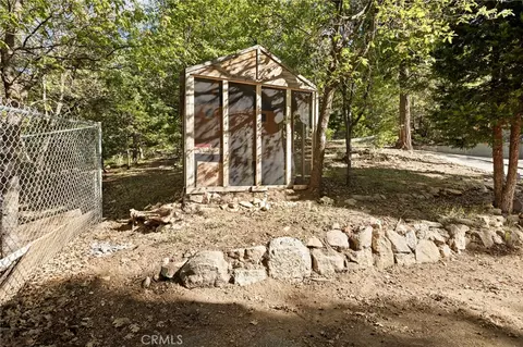 Exterior - 316 Pioneer Rd, Lake Arrowhead, CA 92352 photo 7 of 7