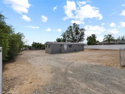 21779 Markham, Perris, CA 92570 photo 4