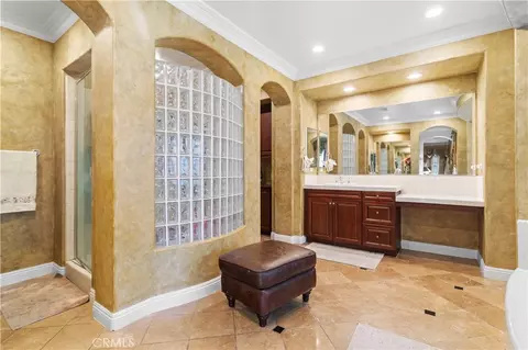 Bath - 1084 Flager Ranch Rd, Corona, CA 92881 photo 5 of 5