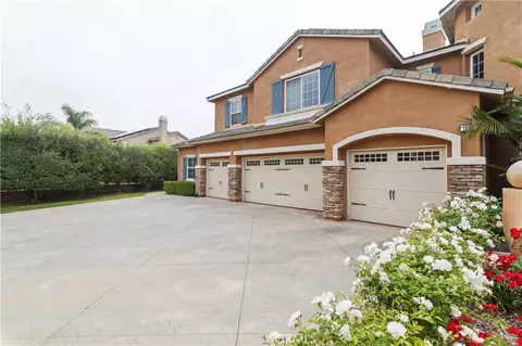 Exterior - 1084 Flager Ranch Rd, Corona, CA 92881 photo 12 of 16