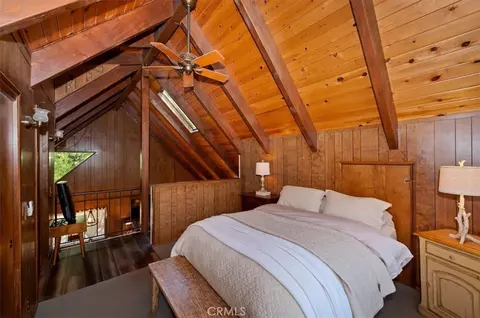 Bedroom - 1140 Evergreen Ln, Lake Arrowhead, CA 92352 photo 9 of 9