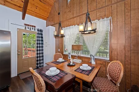 Dining - 1140 Evergreen Ln, Lake Arrowhead, CA 92352 photo 1 of 1