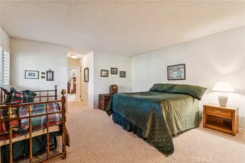Bedroom - 524 Golf Course Rd, Lake Arrowhead, CA 92352 photo 7 of 7