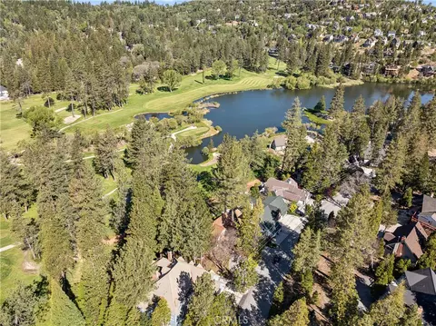 View/Area - 524 Golf Course Rd, Lake Arrowhead, CA 92352 photo 6 of 9
