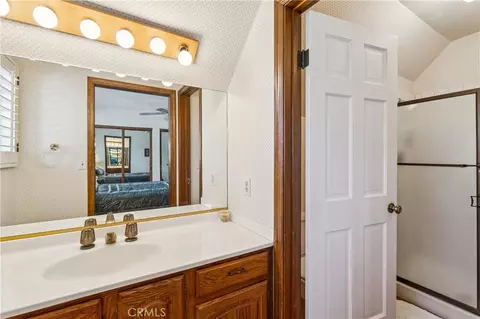 Bath - 524 Golf Course Rd, Lake Arrowhead, CA 92352 photo 7 of 9