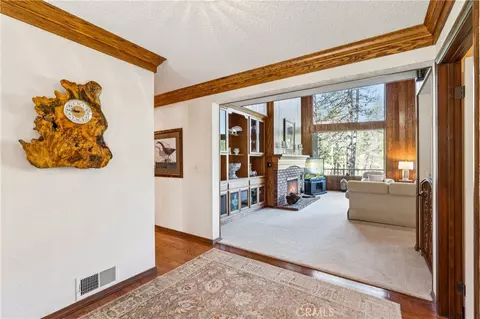 Entry Way - 524 Golf Course Rd, Lake Arrowhead, CA 92352 photo 1 of 9