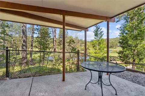 Exterior - 524 Golf Course Rd, Lake Arrowhead, CA 92352 photo 2 of 11