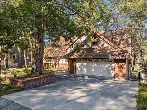 Exterior - 524 Golf Course Rd, Lake Arrowhead, CA 92352 photo 10 of 11