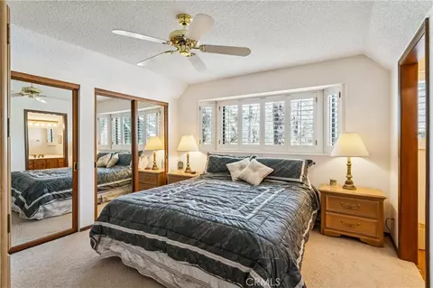 Bedroom - 524 Golf Course Rd, Lake Arrowhead, CA 92352 photo 6 of 7