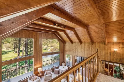 Entry Way - 524 Golf Course Rd, Lake Arrowhead, CA 92352 photo 7 of 9