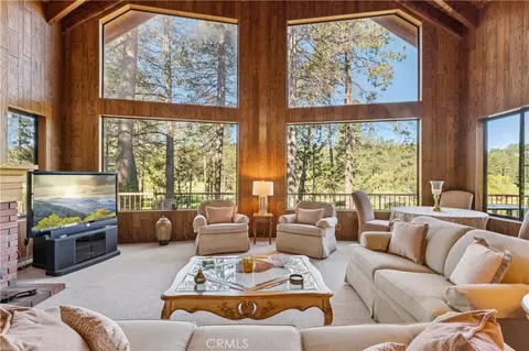 Living - 524 Golf Course Rd, Lake Arrowhead, CA 92352 photo 1 of 5