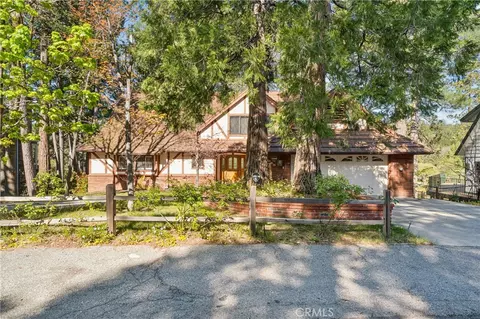 Exterior - 524 Golf Course Rd, Lake Arrowhead, CA 92352 photo 9 of 11