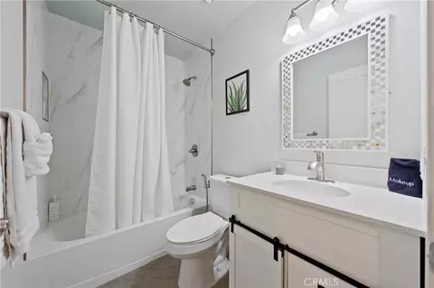 Bath - 80695 Columbia Ave, Indio, CA 92201 photo 1 of 3