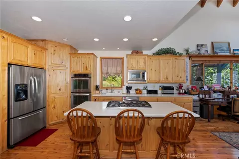 Kitchen - 30 Park Dr, Running Springs, CA 92382 photo 2 of 3