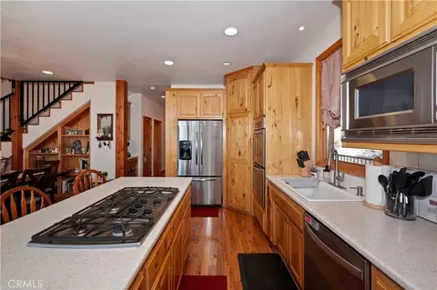 Kitchen - 30 Park Dr, Running Springs, CA 92382 photo 3 of 3