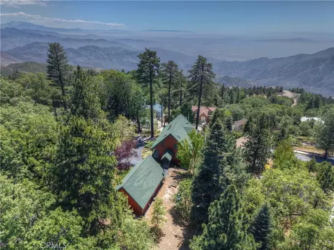 View/Area - 30 Park Dr, Running Springs, CA 92382 photo 3 of 3