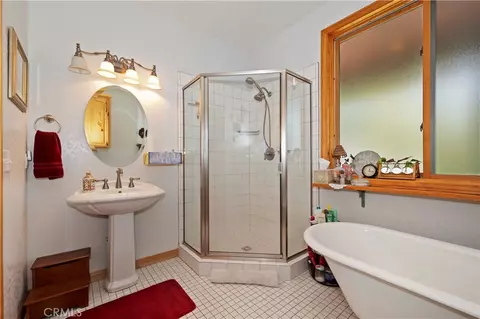 Bath - 30 Park Dr, Running Springs, CA 92382 photo 1 of 5