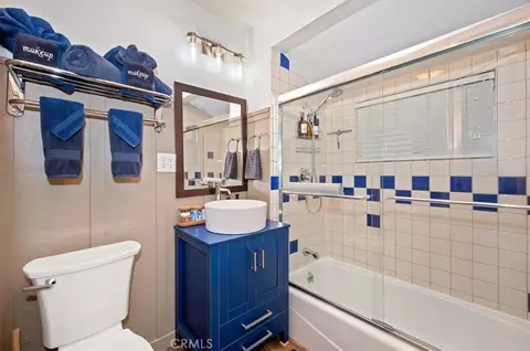 Bath - 669 Knoll, Crestline, CA 92325 photo 1 of 1