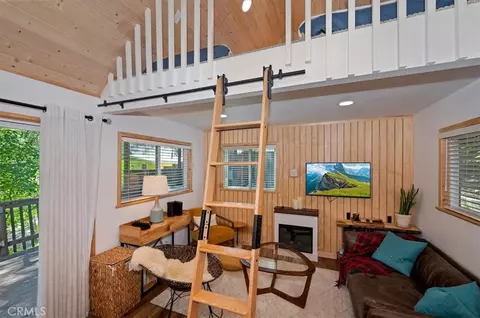 Living - 669 Knoll, Crestline, CA 92325 photo 6 of 6