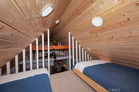 Bedroom - 669 Knoll, Crestline, CA 92325 photo 5 of 6