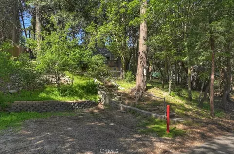 Exterior - 669 Knoll, Crestline, CA 92325 photo 7 of 15