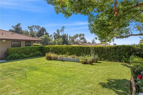 Exterior - 1405 Sterling Rd, Redlands, CA 92373 photo 4 of 11