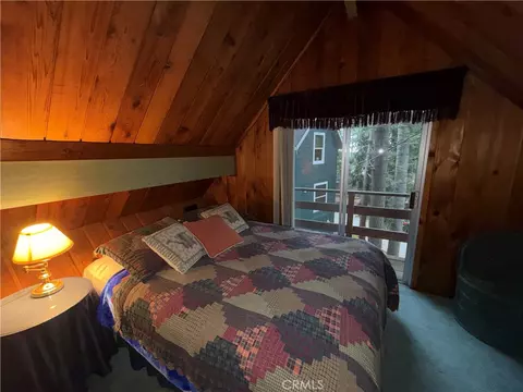 Bedroom - 679 Pinnacle, Lake Arrowhead, CA 92352 photo 2 of 2