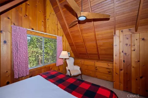 Bedroom - 260 Burnt Ml, Lake Arrowhead, CA 92352 photo 11 of 12