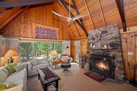 Living - 260 Burnt Ml, Lake Arrowhead, CA 92352 photo 3 of 5