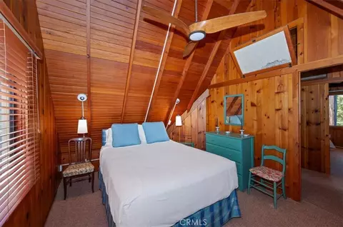 Bedroom - 260 Burnt Ml, Lake Arrowhead, CA 92352 photo 9 of 12